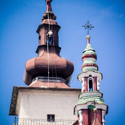 Čistenie a náter strechy, veží a krížov kostola
